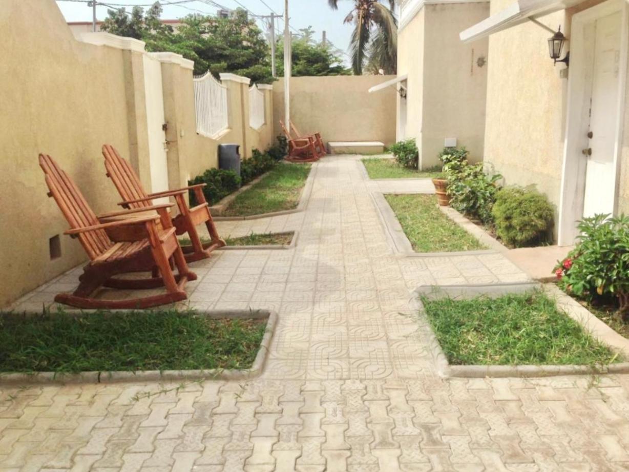 Summer Grove Villa Kololi Exterior foto