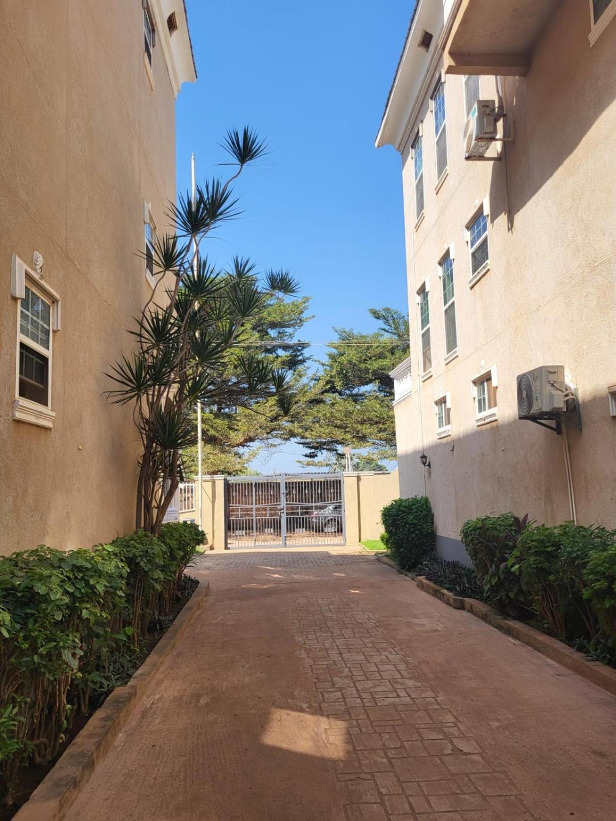 Summer Grove Villa Kololi Exterior foto