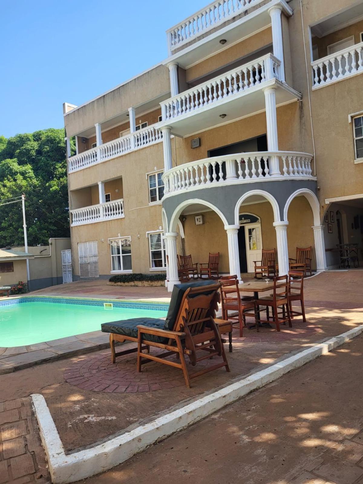Summer Grove Villa Kololi Exterior foto